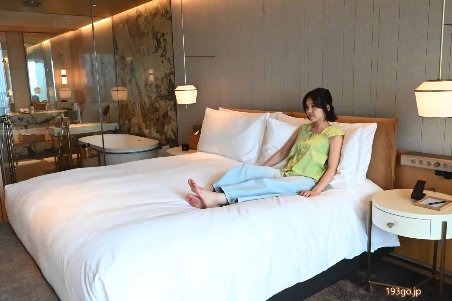 Hotel Review : Stayed at “The Ritz-Carlton, Fukuoka” Club Floor. Glass ...